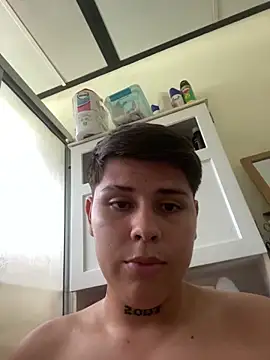 luisDi07 online show from 11/10/25, 07:35