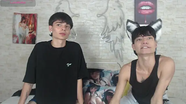 axel milo kairo and noa online show from 11/18/25, 03:45