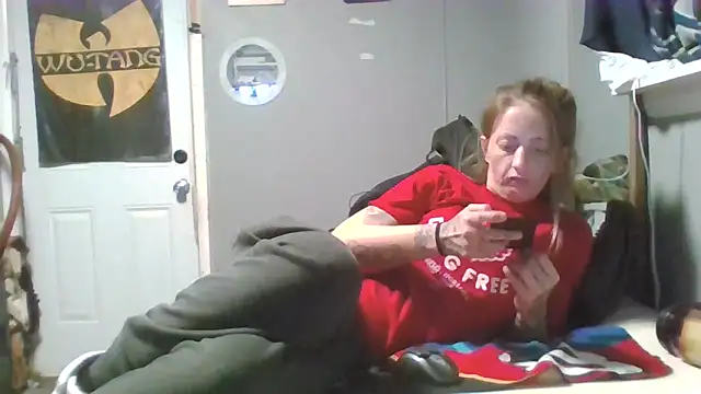 Snapshot of sexxxilexxxi44 chatting on 03/20/26, 02:05 sexxxilexxxi44 online show from 03/20/26, 02:05