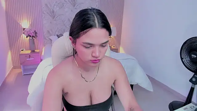 Kim stonee online show from 12/18/25, 07:42