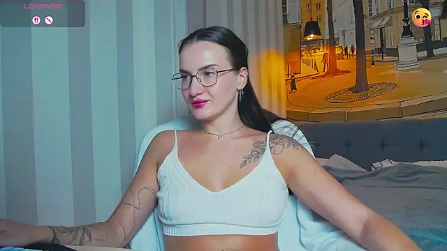 Snapshot of ALICE__ALICE69 chatting on 07/21/26, 08:33 ALICE ALICE69 online show from 07/21/26, 08:33