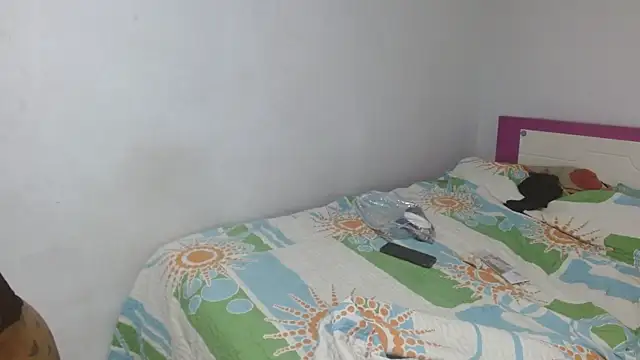 antonela-cris online show from 04/16/26, 03:18