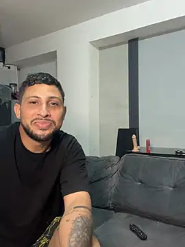 Snapshot of MAX_Jhonnson chatting on 03/16/26, 04:07 MAX Jhonnson online show from 03/16/26, 04:07