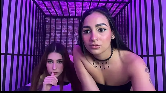 Snapshot of mariavixenn chatting on 03/27/26, 09:25 mariavixenn online show from 03/27/26, 09:25