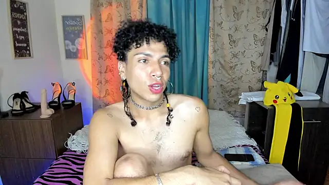 Angel White25 online show from 04/17/26, 02:58