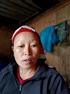 girl-hot2x online show from 12/14/25, 01:33