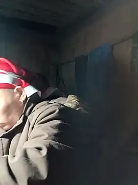 Snapshot of girl-hot2x chatting on 02/20/26, 12:05 girl-hot2x online show from 02/20/26, 12:05