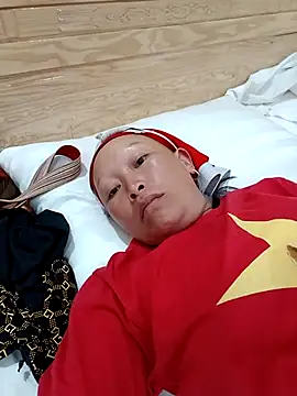 Snapshot of girl-hot2x chatting on 04/08/26, 01:33 girl-hot2x online show from 04/08/26, 01:33