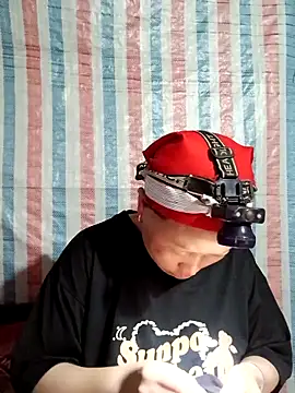 Snapshot of girl-hot2x chatting on 04/10/26, 01:05 girl-hot2x online show from 04/10/26, 01:05