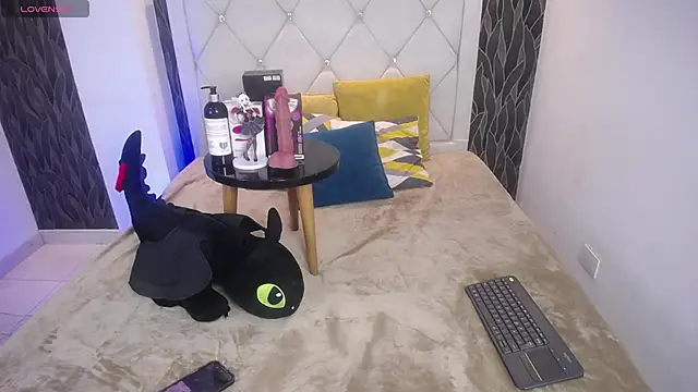 Samu FoXXX online show from 11/24/25, 08:30