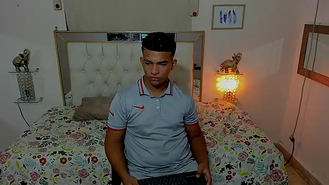 mathews    online show from 01/08/26, 04:15