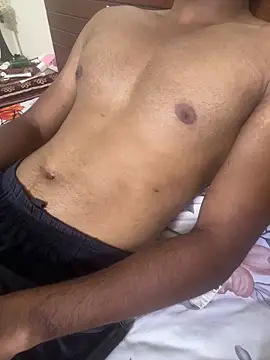 Snapshot of secret-boy12 chatting on 11/19/25, 07:25 secret-boy12 online show from 11/19/25, 07:25