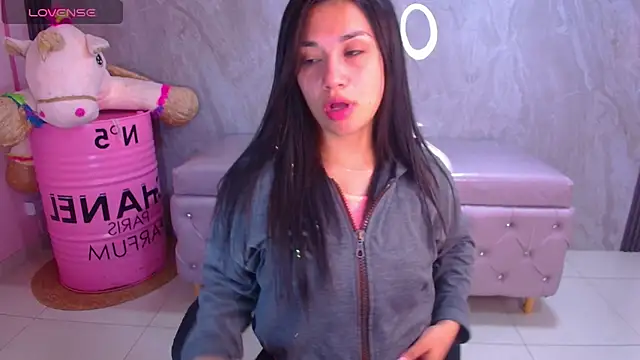 Violetta jhonson a online show from 12/18/25, 03:56