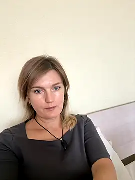 Evagelda online show from 11/11/25, 12:16