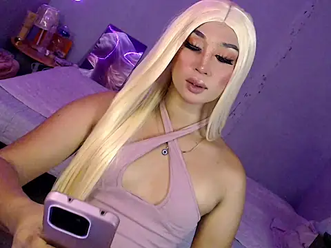 Snapshot of fuckable_Thanya chatting on 03/09/26, 02:26 fuckable Thanya online show from 03/09/26, 02:26