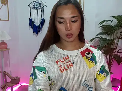 Snapshot of fuckable_Thanya chatting on 04/28/26, 11:15 fuckable Thanya online show from 04/28/26, 11:15