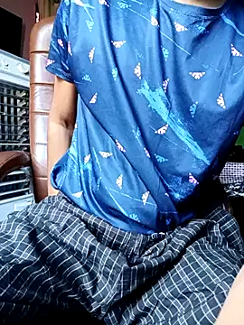 Snapshot of hotyyyyjonny chatting on 06/17/26, 02:25 hotyyyyjonny online show from 06/17/26, 02:25