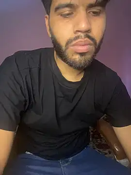 Snapshot of hotyyyyjonny chatting on 06/25/26, 03:39 hotyyyyjonny online show from 06/25/26, 03:39