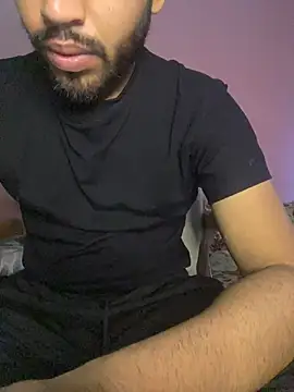 Snapshot of hotyyyyjonny chatting on 06/26/26, 02:05 hotyyyyjonny online show from 06/26/26, 02:05