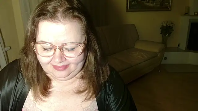 Natali-Gucci online show from 12/04/25, 11:13