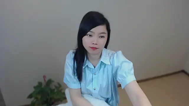 Snapshot of Shaurk chatting on 03/13/26, 09:49 Shaurk online show from 03/13/26, 09:49