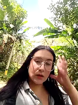 Snapshot of SaloGray8 chatting on 07/25/26, 04:04 SaloGray8 online show from 07/25/26, 04:04
