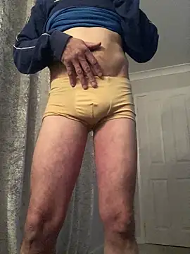 Snapshot of funguy19782 chatting on 04/21/26, 10:34 funguy19782 online show from 04/21/26, 10:34