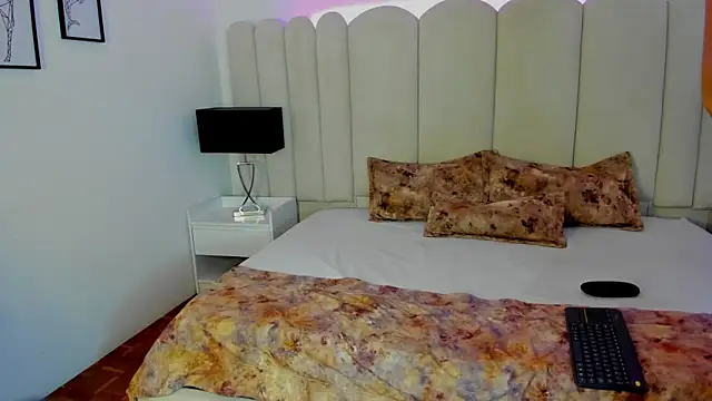 Perla Sea  online show from 01/06/26, 02:21