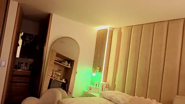 Snapshot of Iamnyxy chatting on 03/10/26, 11:04 Iamnyxy online show from 03/10/26, 11:04