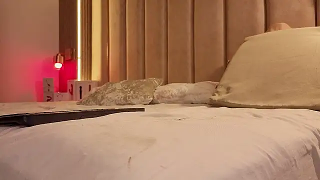 Snapshot of Iamnyxy chatting on 03/19/26, 11:36 Iamnyxy online show from 03/19/26, 11:36