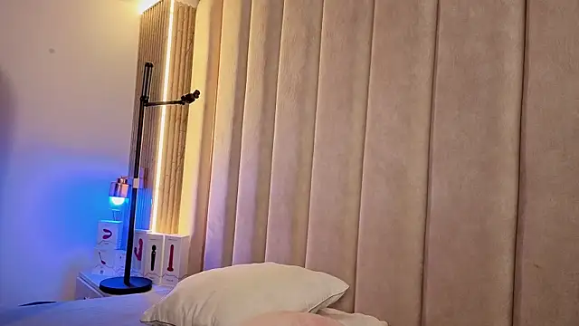 Snapshot of Iamnyxy chatting on 04/18/26, 11:58 Iamnyxy online show from 04/18/26, 11:58