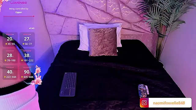 Atenea Velle online show from 12/03/25, 01:20