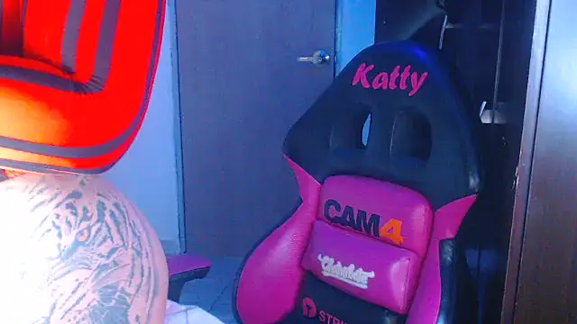 katecute88 online show from 01/05/25, 08:00