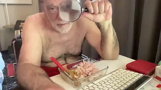 Snapshot of coach-karl chatting on 03/15/26, 12:44 coach-karl online show from 03/15/26, 12:44