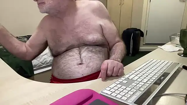 Snapshot of coach-karl chatting on 04/15/26, 07:58 coach-karl online show from 04/15/26, 07:58