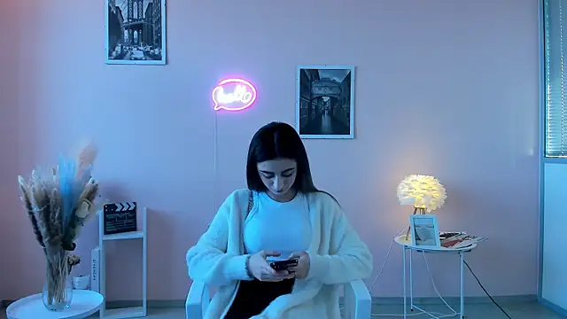 Snapshot of TovaNicometo chatting on 11/16/25, 08:20 TovaNicometo online show from 11/16/25, 08:20