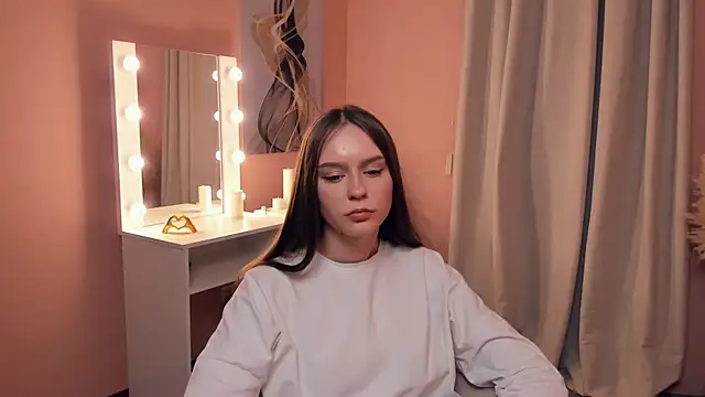 Snapshot of KattieCoron chatting on 11/13/25, 03:55 KattieCoron online show from 11/13/25, 03:55