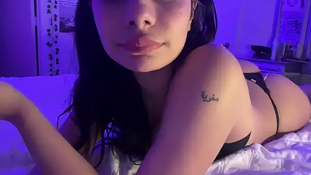 ivybbyy  online show from 02/18/26, 09:05