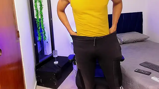 Nolan joness online show from 11/22/25, 02:05