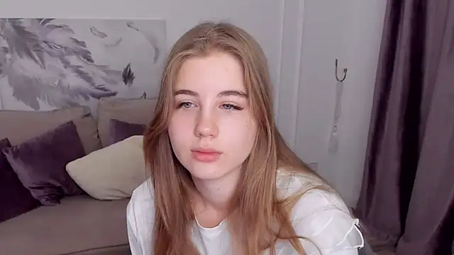 GoldenMirage online show from 11/23/25, 04:23