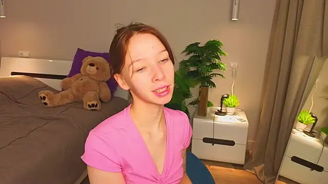 LilyPoetry  online show from 12/15/25, 11:25