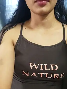 Desire Lu online show from 11/13/25, 10:47