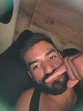 piggylatino online show from 04/16/26, 08:42