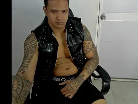 master leather online show from 03/03/26, 03:45