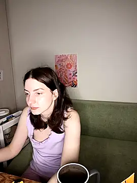 Snapshot of v_crizis324 chatting on 03/06/26, 04:36 v crizis324 online show from 03/06/26, 04:36