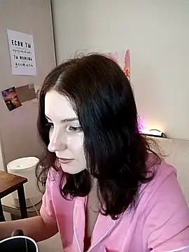 Snapshot of v_crizis324 chatting on 03/10/26, 02:33 v crizis324 online show from 03/10/26, 02:33