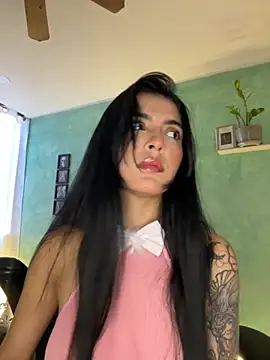 Cristal Cerati  online show from 01/06/26, 09:50