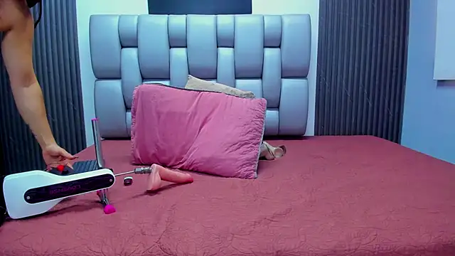 Snapshot of May-Clanfort chatting on 03/25/26, 12:22 May-Clanfort online show from 03/25/26, 12:22