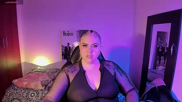 bianka hot23 online show from 11/14/25, 05:50