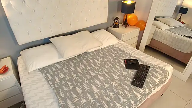 Niinatorres online show from 12/02/25, 09:54